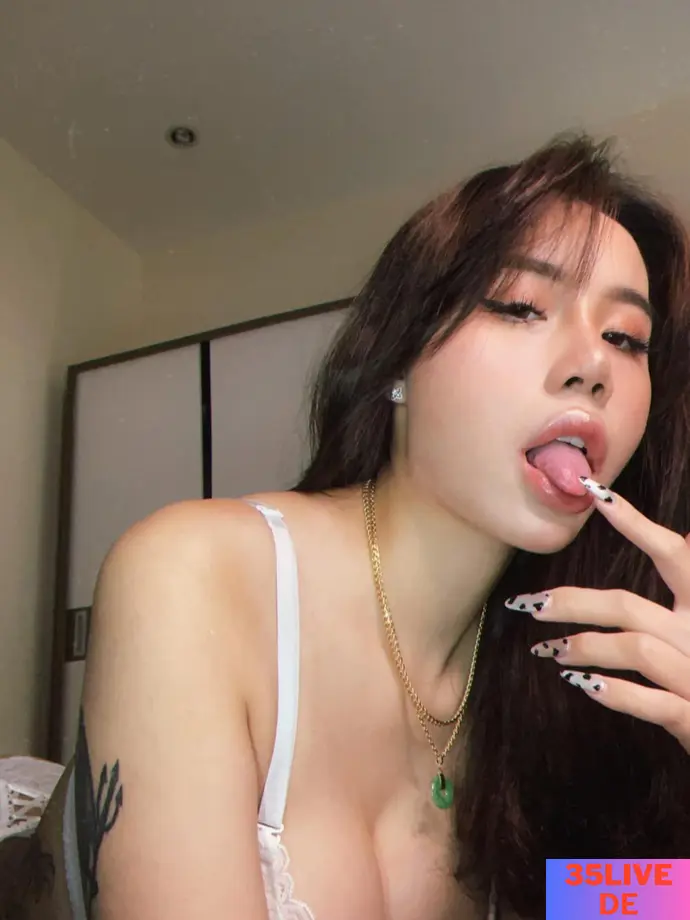 Chibi1311 OnlyFans Show Body Cực Nóng Bỏng Hình 10